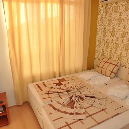 Rainbow 2 Complex 3* Słoneczny Brzeg