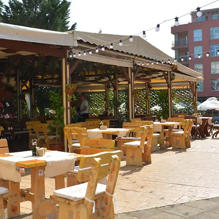 Rainbow 2 Complex Otel