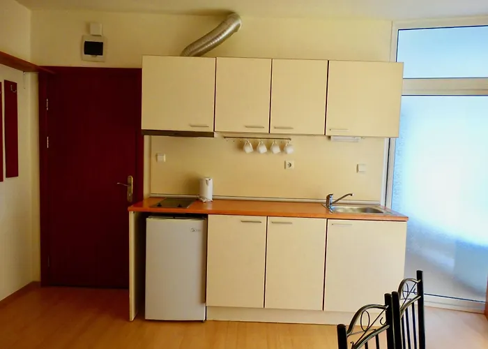 Rainbow 2 Complex 3*