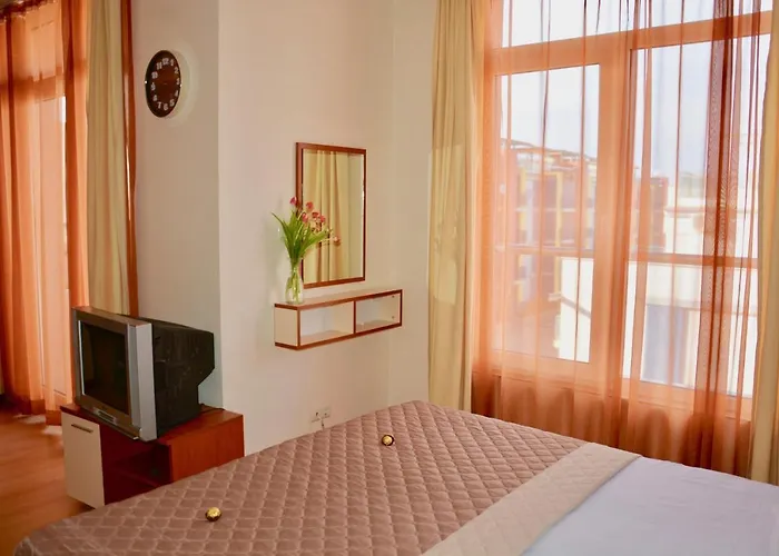 Rainbow 2 Complex 3*