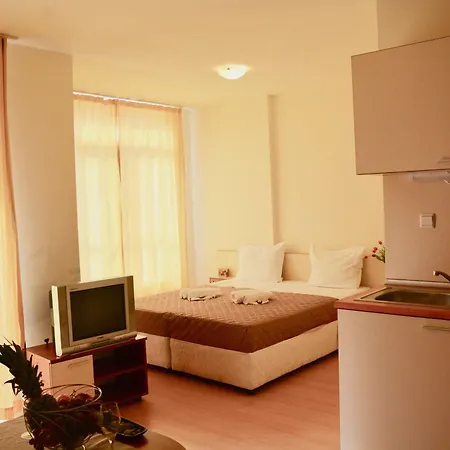 Rainbow 2 Complex ساني بيتش