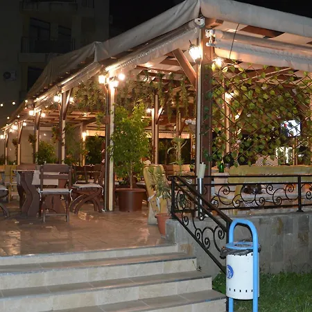 فندق Rainbow 2 Complex