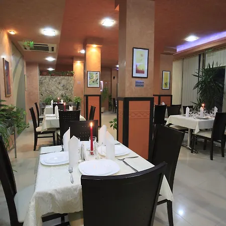 فندق Rainbow 2 Complex 3*