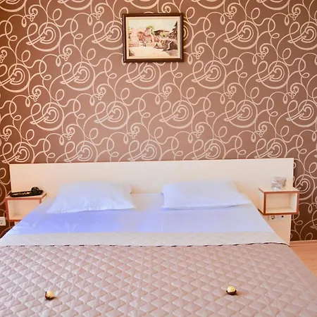 Rainbow 2 Complex فندق