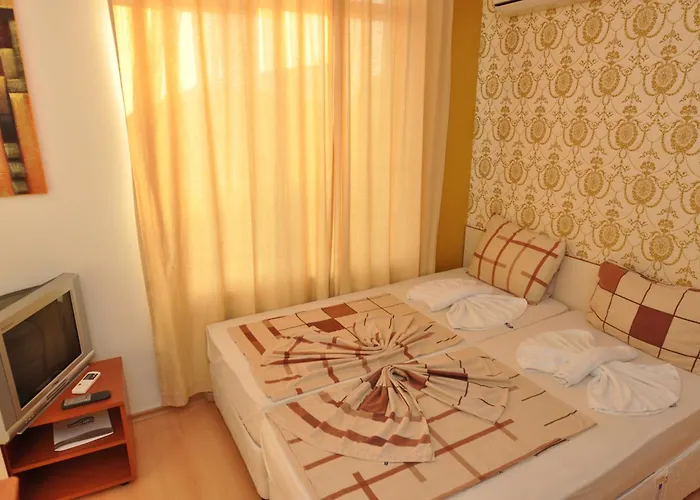 Rainbow 2 Complex 3* Sunny Beach